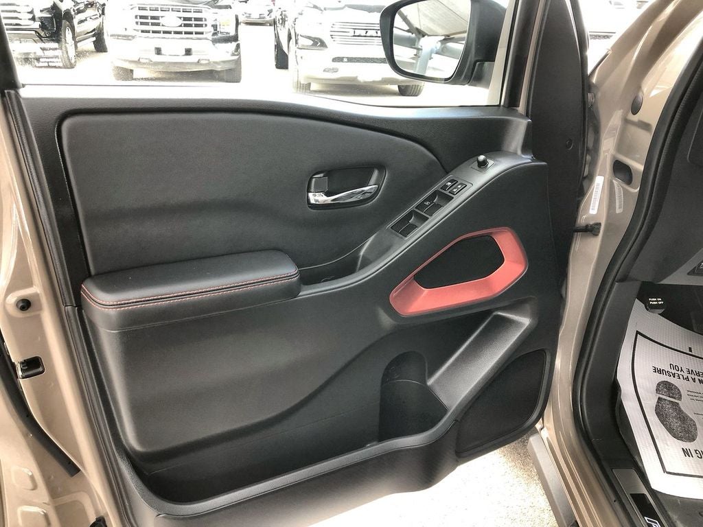 2023 Nissan Frontier Crew Cab PRO-4X 4x4