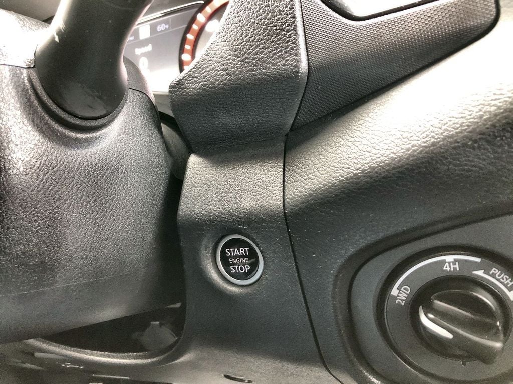 2023 Nissan Frontier Crew Cab PRO-4X 4x4