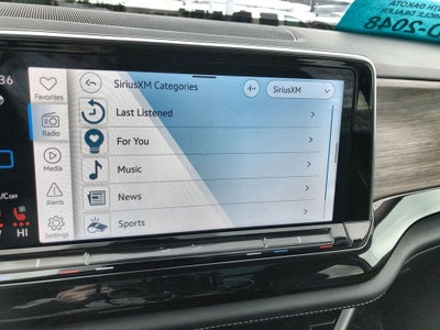 2025 Volkswagen Atlas 2.0T SEL Premium R-Line