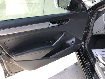 2014 Volkswagen Passat S