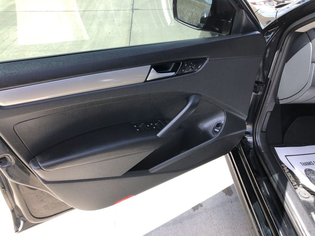 2014 Volkswagen Passat S