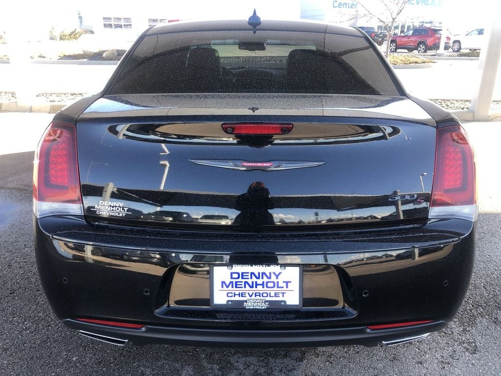 2022 Chrysler 300 300S