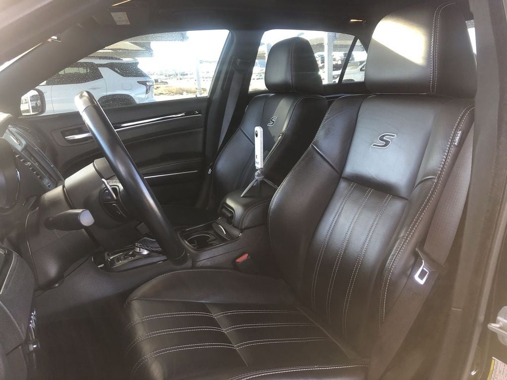 2022 Chrysler 300 300S