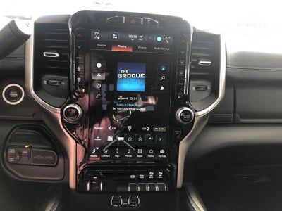 2024 RAM 3500 Laramie Crew Cab 4x4 8' Box
