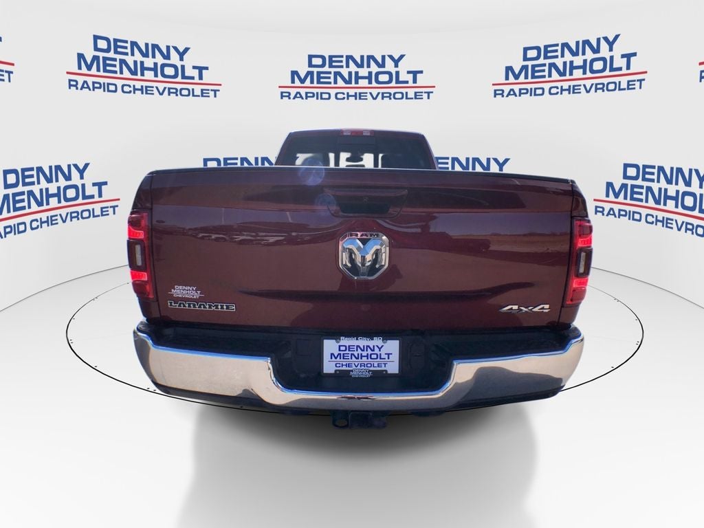 2024 RAM 3500 Laramie Crew Cab 4x4 8' Box