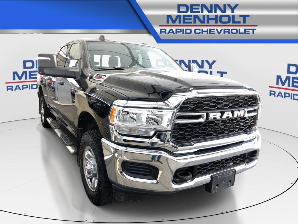 2023 RAM 2500 Tradesman Crew Cab 4x4 6'4" Box