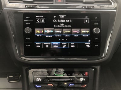 2024 Volkswagen Tiguan 2.0T SE R-Line Black
