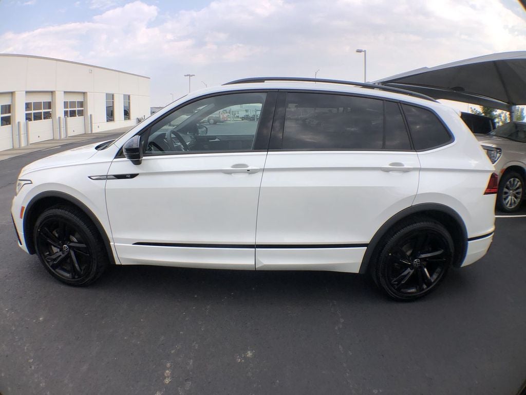 2024 Volkswagen Tiguan 2.0T SE R-Line Black
