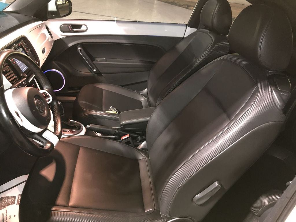 2018 Volkswagen Beetle SE