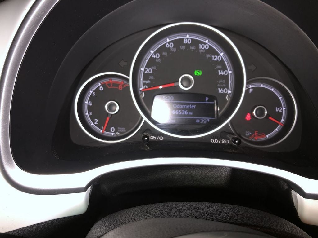 2018 Volkswagen Beetle SE