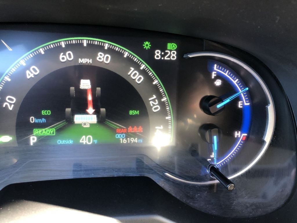 2025 Toyota RAV4 Hybrid XLE