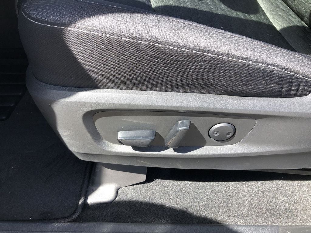 2022 Nissan Pathfinder SV 4WD