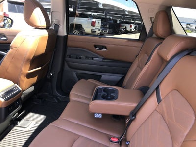 2023 Nissan Pathfinder Platinum 4WD