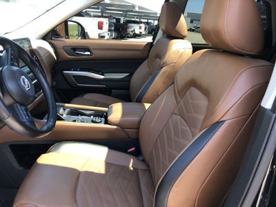 2023 Nissan Pathfinder Platinum 4WD