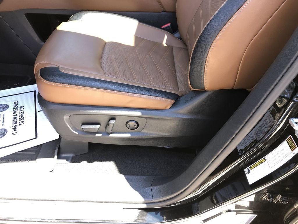 2023 Nissan Pathfinder Platinum 4WD