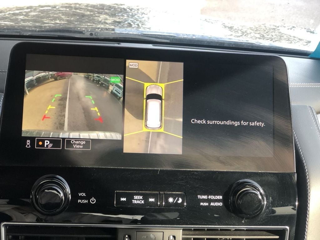 2024 INFINITI QX80 LUXE