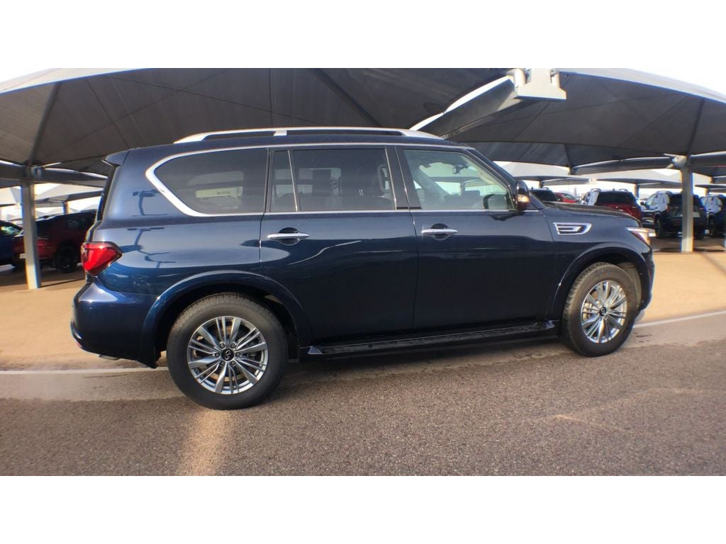 2024 INFINITI QX80 LUXE