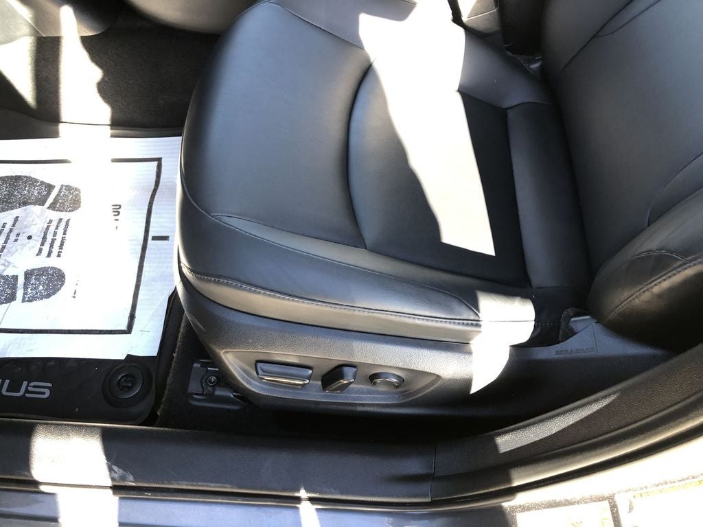 2020 Toyota Prius L Eco