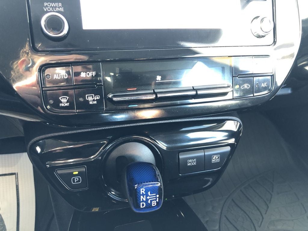 2020 Toyota Prius L Eco