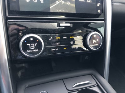 2024 Land Rover Discovery P300 S