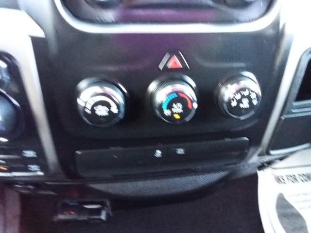 2015 RAM 1500 4WD Quad Cab 6.4 Ft Box SLT