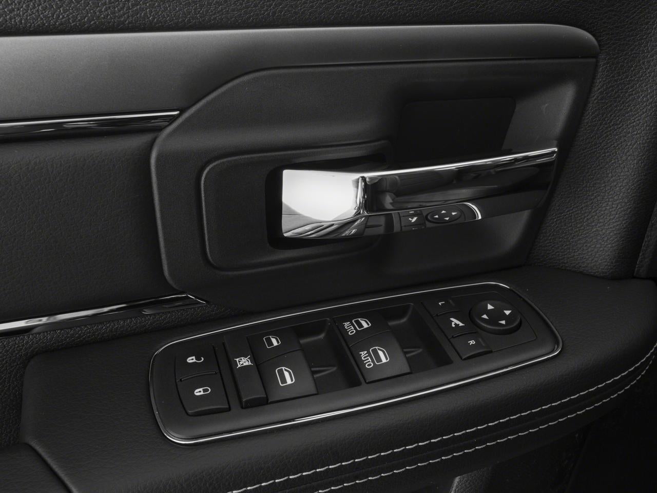 2016 RAM 1500 4WD Crew Cab 5.7 Ft Box Outdoorsman