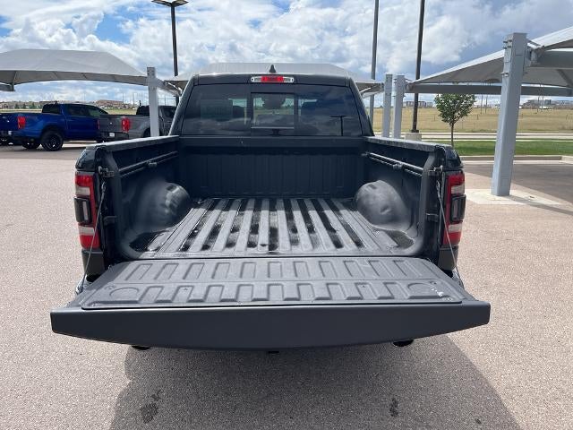 2019 RAM 1500 Laramie 4x4 Crew Cab 5'7" Box