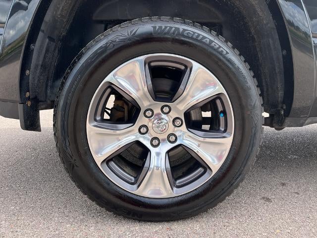 2019 RAM 1500 Laramie 4x4 Crew Cab 5'7" Box