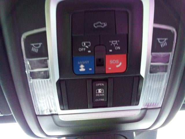 2023 RAM 1500 Laramie 4x4 Crew Cab 6'4" Box