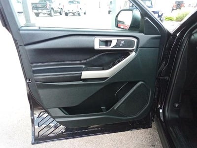 2023 Ford Explorer XLT 4WD