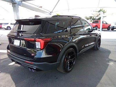 2025 Ford Explorer ST 4WD