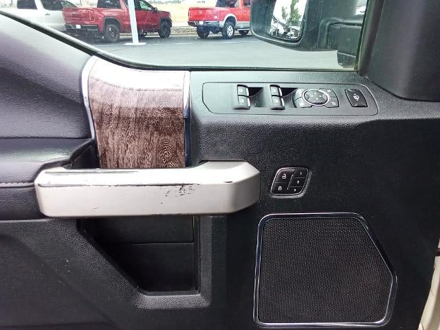 2019 Ford Super Duty F-250 SRW LARIAT 4WD Crew Cab 6.75' Box