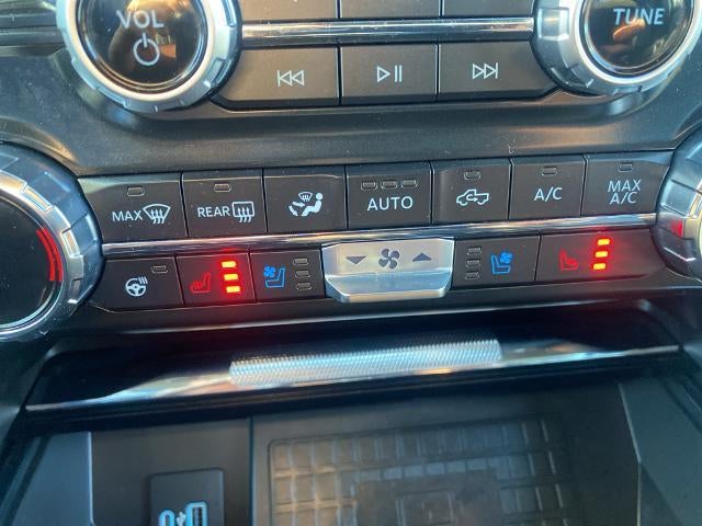 2022 Ford F-150 LARIAT 4WD SuperCrew 5.5' Box