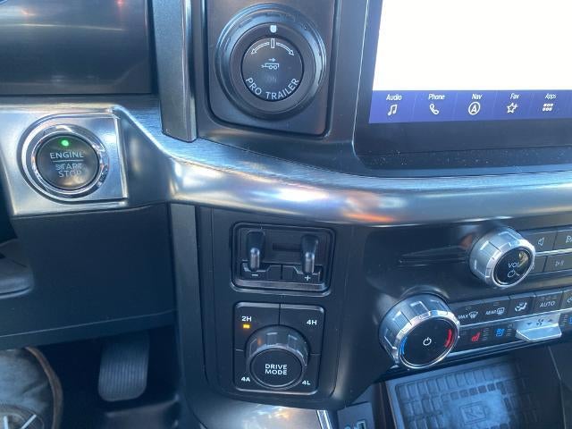 2022 Ford F-150 LARIAT 4WD SuperCrew 5.5' Box