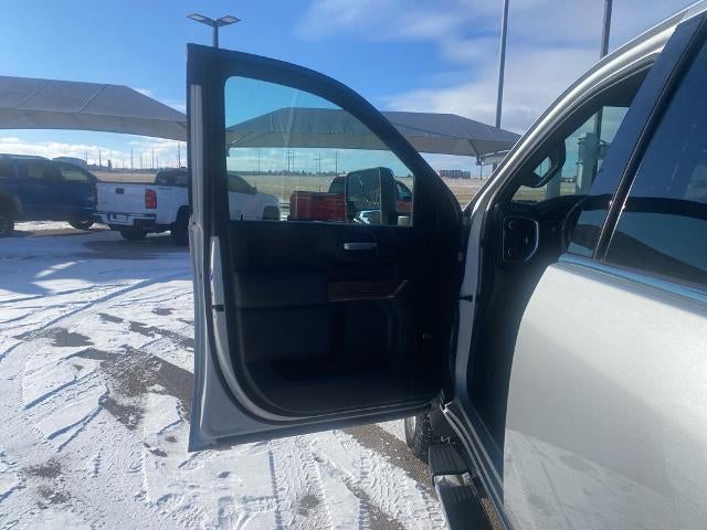 2020 Chevrolet Silverado 3500 HD Crew Cab Long Box 4-Wheel Drive High Country