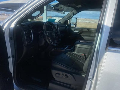 2020 Chevrolet Silverado 3500 HD Crew Cab Long Box 4-Wheel Drive High Country