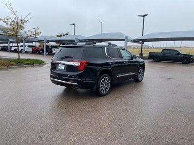 2022 GMC Acadia AWD Denali