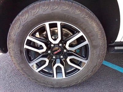 2024 GMC Yukon 4WD 4dr AT4
