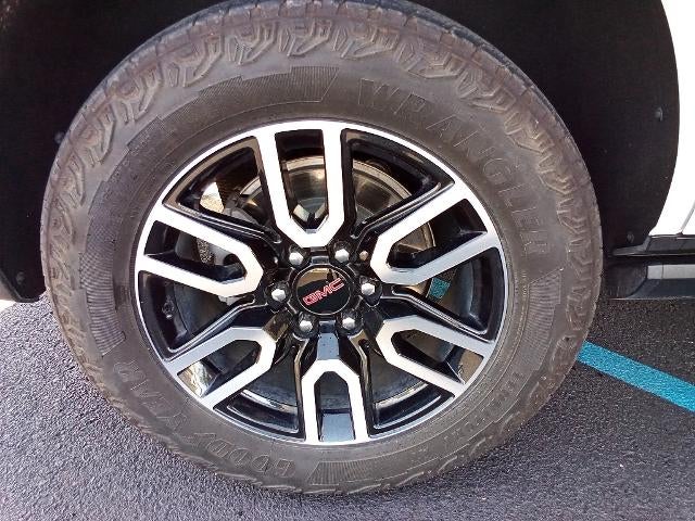 2024 GMC Yukon 4WD 4dr AT4
