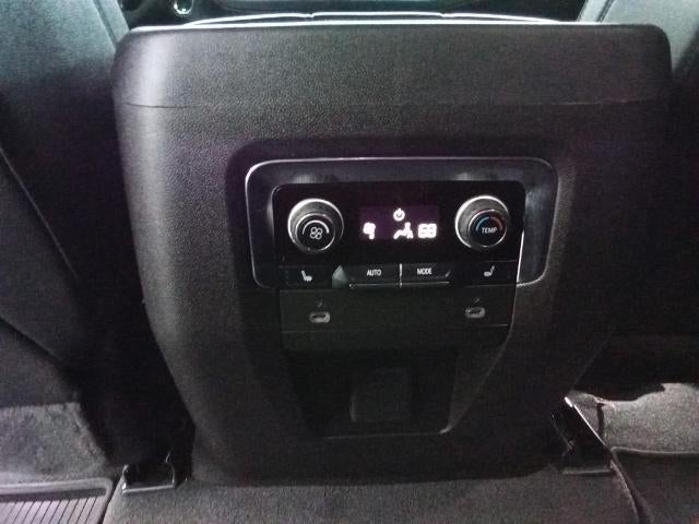 2024 Chevrolet Suburban 4WD RST