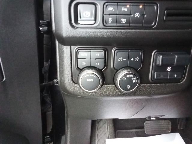 2024 Chevrolet Suburban 4WD RST