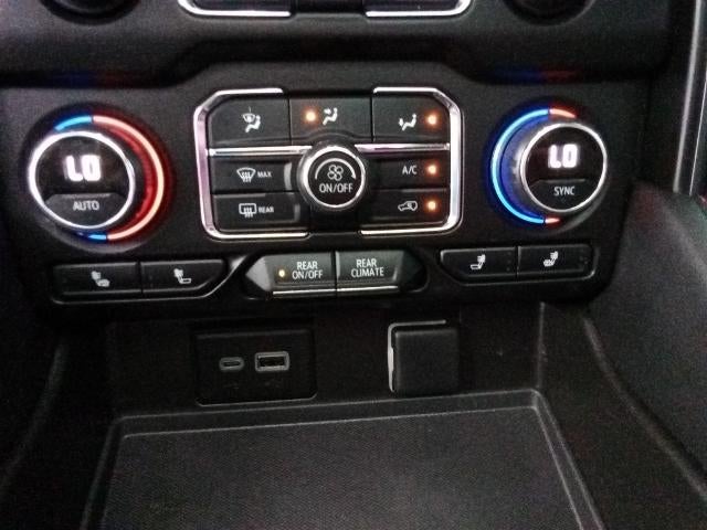 2024 Chevrolet Suburban 4WD RST