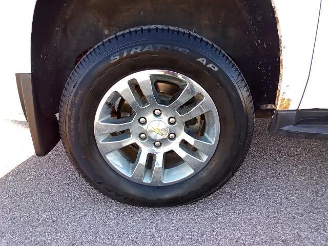 2015 Chevrolet Suburban 4WD LT