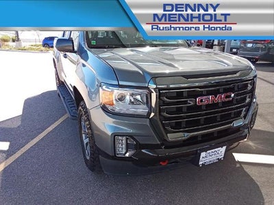2022 GMC Canyon Crew Cab Short Box 4-Wheel Drive AT4 w/Cloth