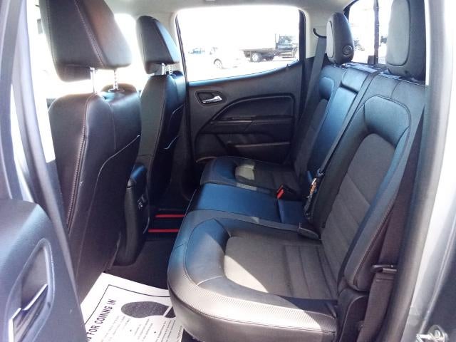 2022 GMC Canyon Crew Cab Short Box 4-Wheel Drive AT4 w/Cloth