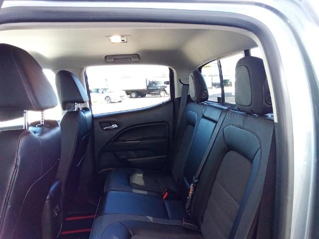 2022 GMC Canyon Crew Cab Short Box 4-Wheel Drive AT4 w/Cloth