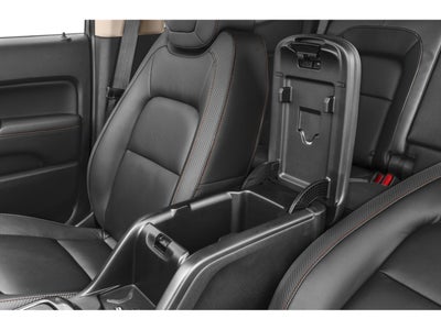2022 GMC Canyon Crew Cab Long Box 4-Wheel Drive AT4 w/Cloth
