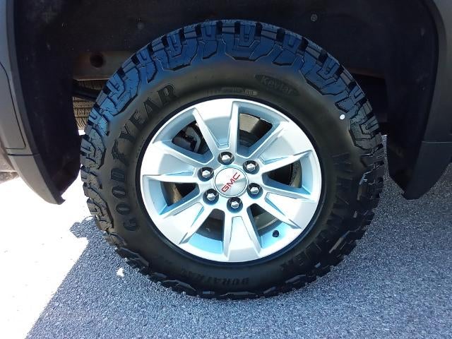 2021 GMC Sierra 1500 Crew Cab Short Box 4-Wheel Drive SLE