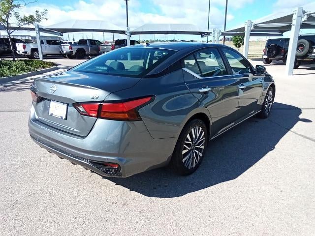2024 Nissan Altima 2.5 SV Sedan