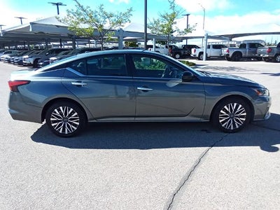 2024 Nissan Altima 2.5 SV Sedan